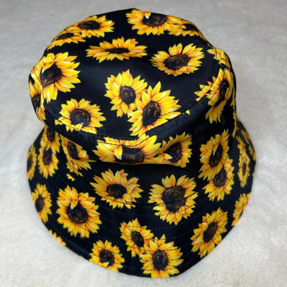 Sunflower & Black Reversible Bucket Hat - Picture 2 of 3